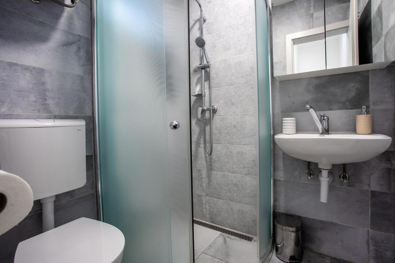 Apartments Luksa - Zf Hvar Hvar Town Kültér fotó