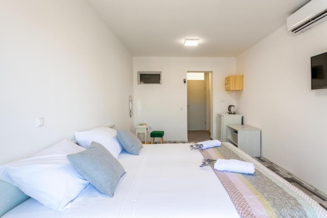 Apartments Luksa - Zf Hvar Hvar Town Kültér fotó
