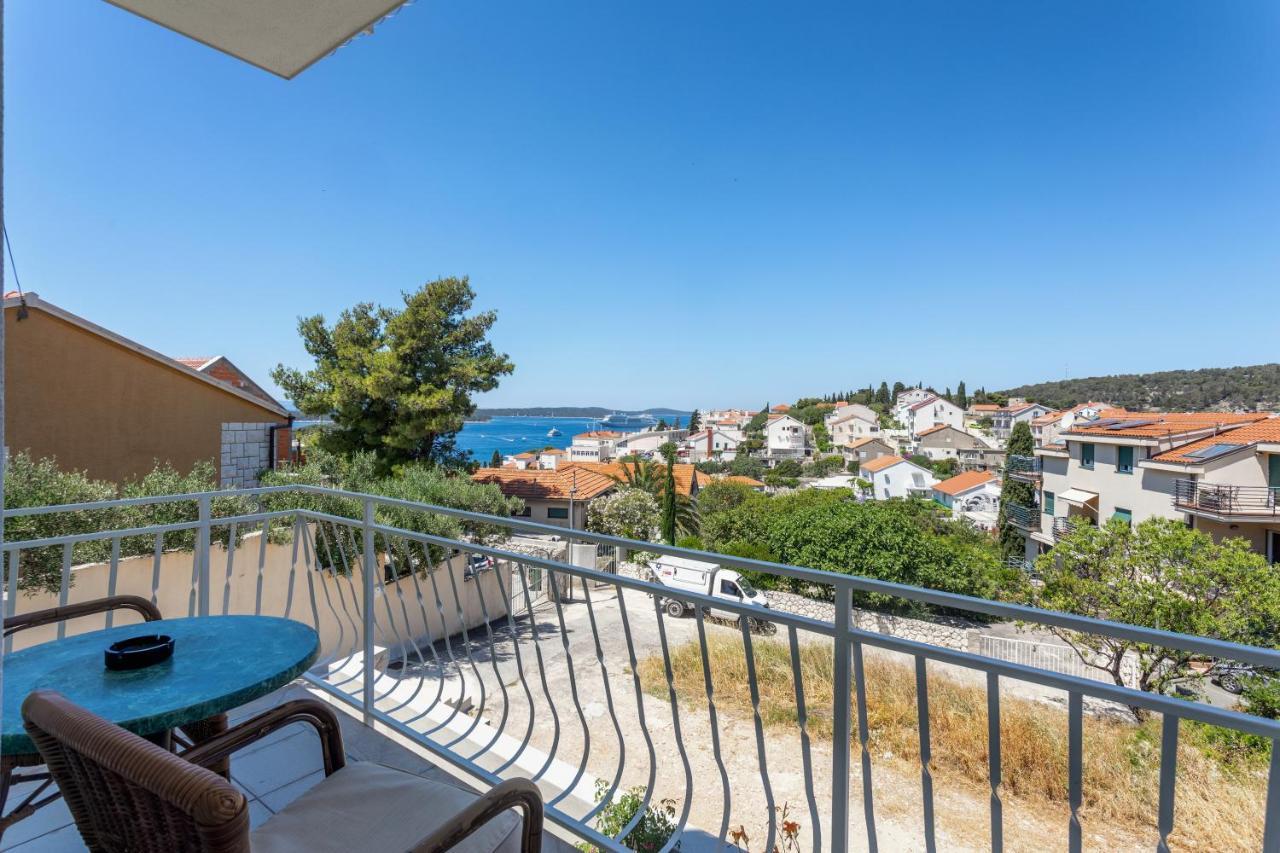 Apartments Luksa - Zf Hvar Hvar Town Kültér fotó