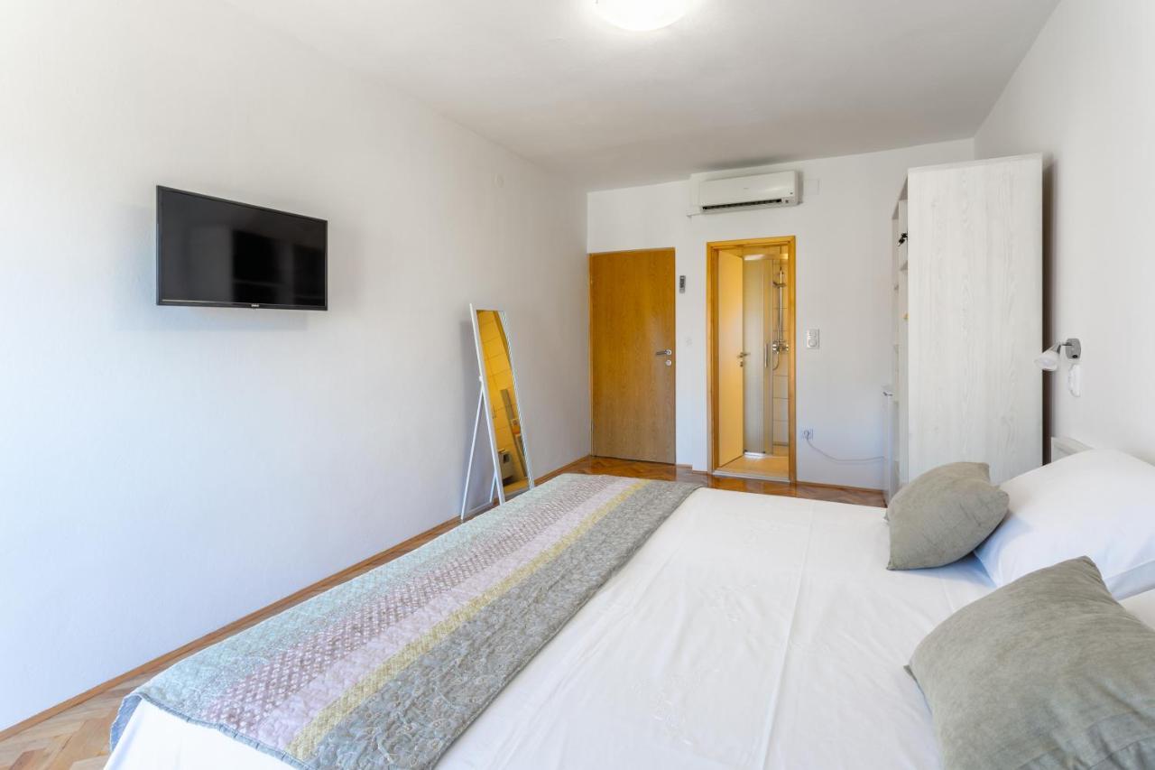 Apartments Luksa - Zf Hvar Hvar Town Kültér fotó